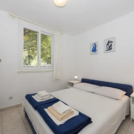 Apartment Lana *