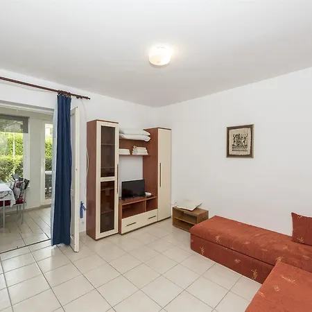 Apartment Lana