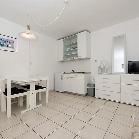 Apartment Lana